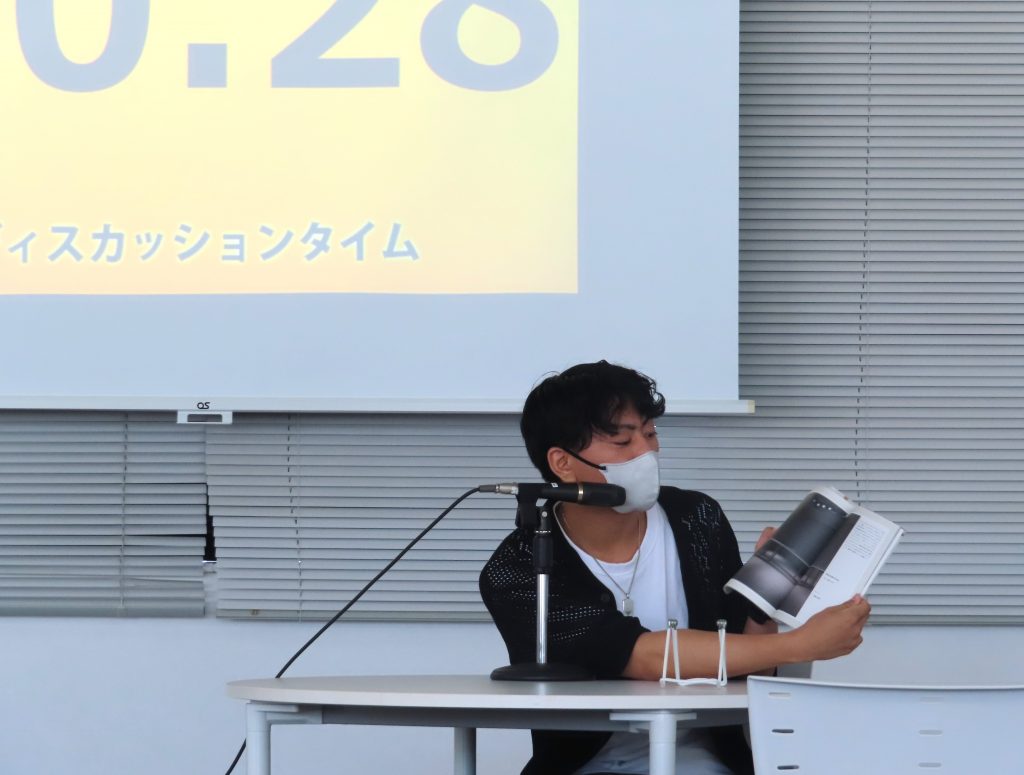 2025.10._1戦目 ビブリオバトルチャンプ本_No.1_図書館運営委員会